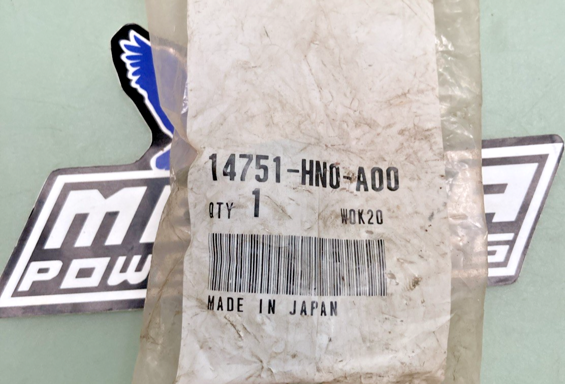 New Genuine Honda 14751-HN0-A00 Spring, Valve