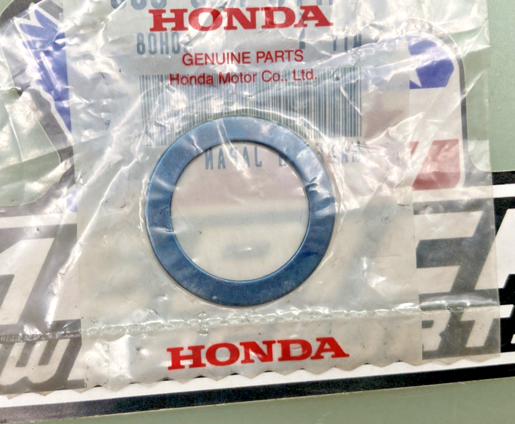 New Genuine Honda 14775-KE5-000 Seat, Valve, Spring