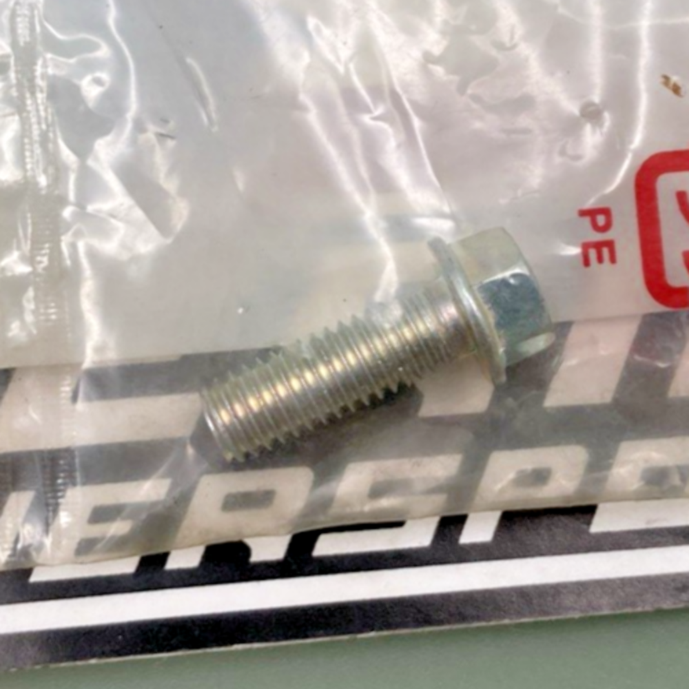 New Genuine Honda 96001-0601800 FLANGE BOLT