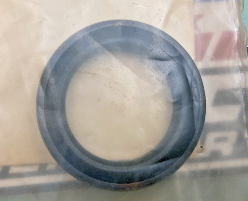 New Genuine Honda 91261-ZG8-003 Oil Seal (28 x 40 x 8)