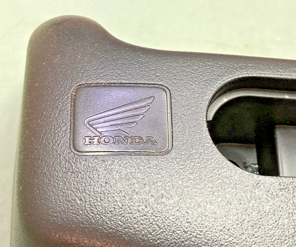 New Genuine Honda 53205-HN2-000ZA Cover Handle
