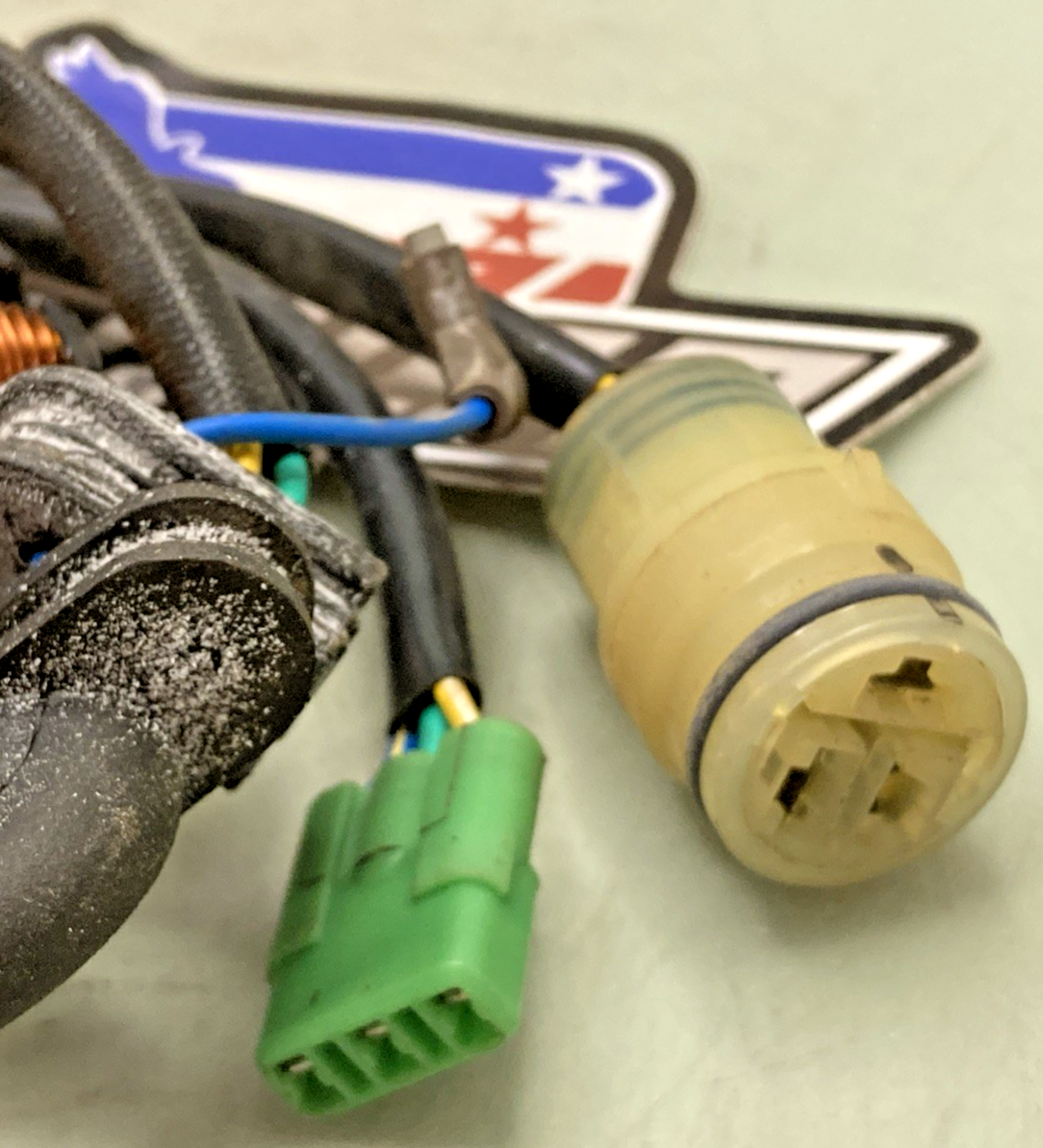 New Genuine Honda 31120-HC4-750 Stator