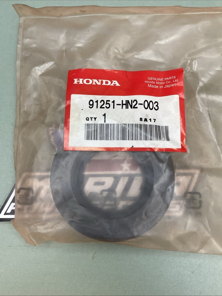 New Genuine Honda 91251-HN2-003 Oil Seal (39X70x11)