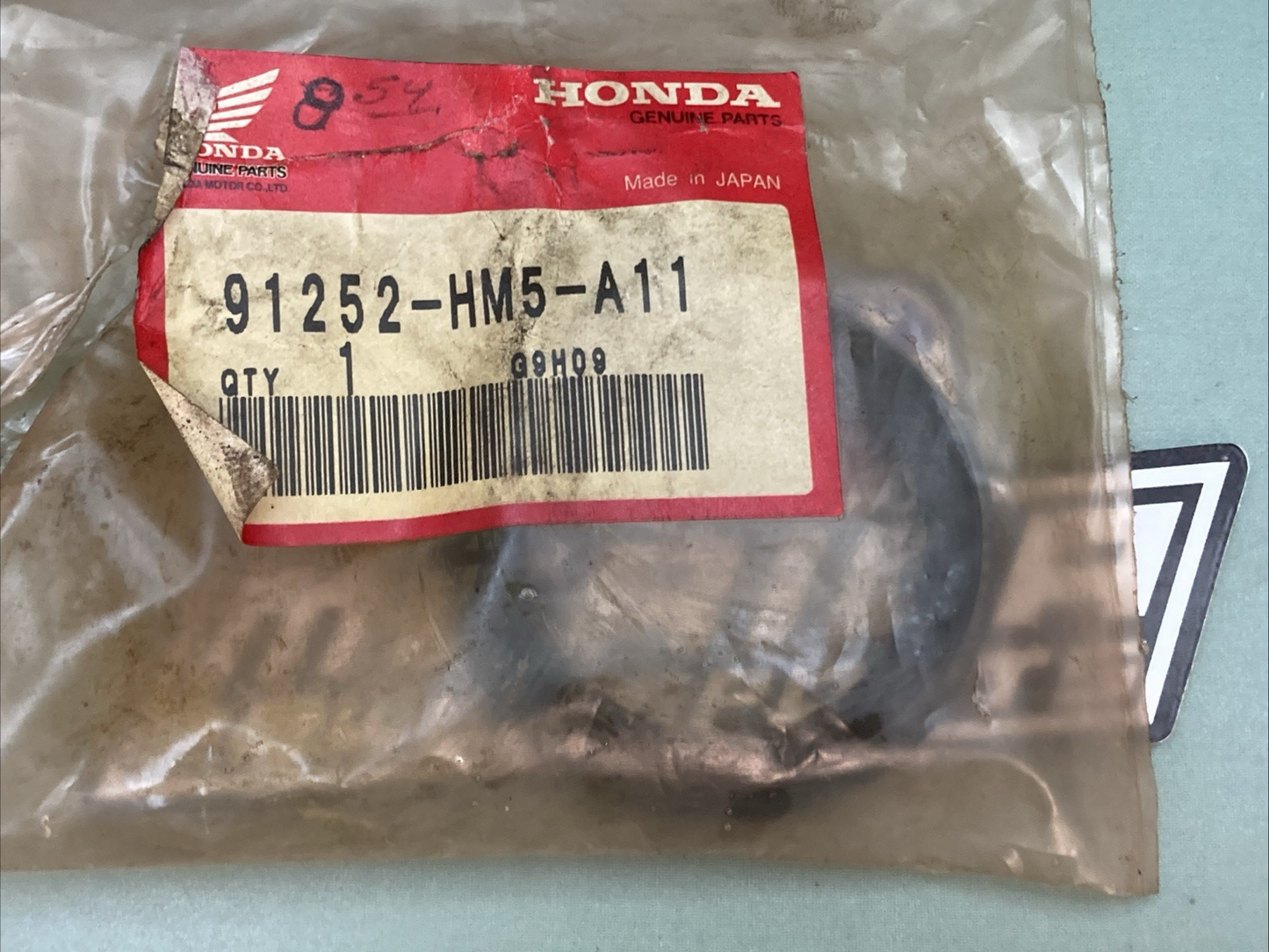 New Genuine Honda 91252-HM5-A11 Dust Seal (42X58x8)