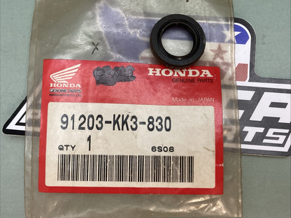 New Genuine Honda 91203-KK3-830 Oil Seal (14X22x5)