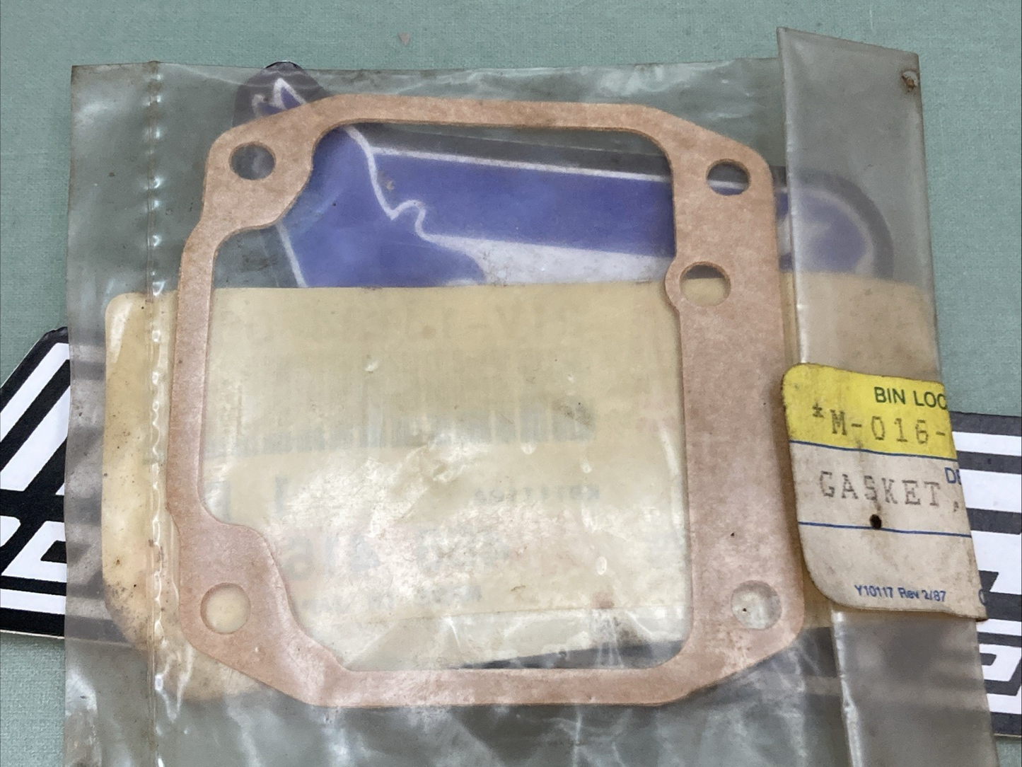 New Genuine Yamaha 21V-14184-00 Gasket, Float, Chmbr