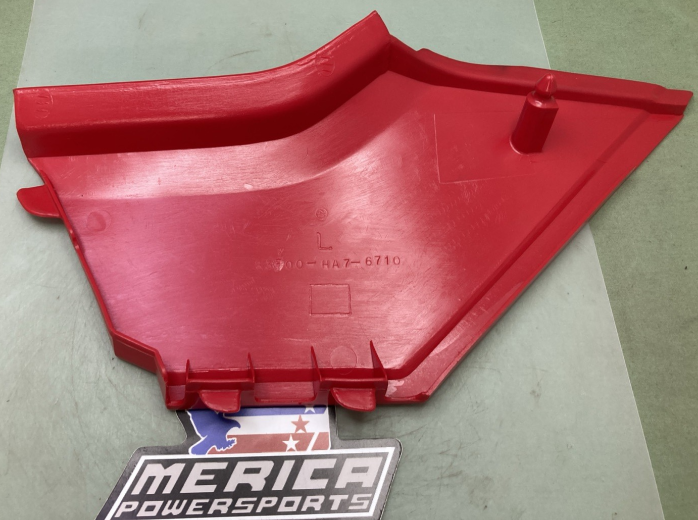 New Genuine Honda 83700-HA7-671ZA Cover LH Side Passion Red R109
