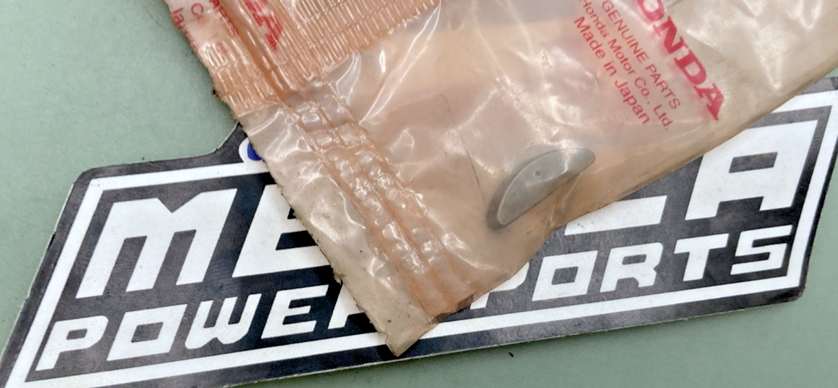 New Genuine Honda 90741-ZE2-000 Key (25X18)