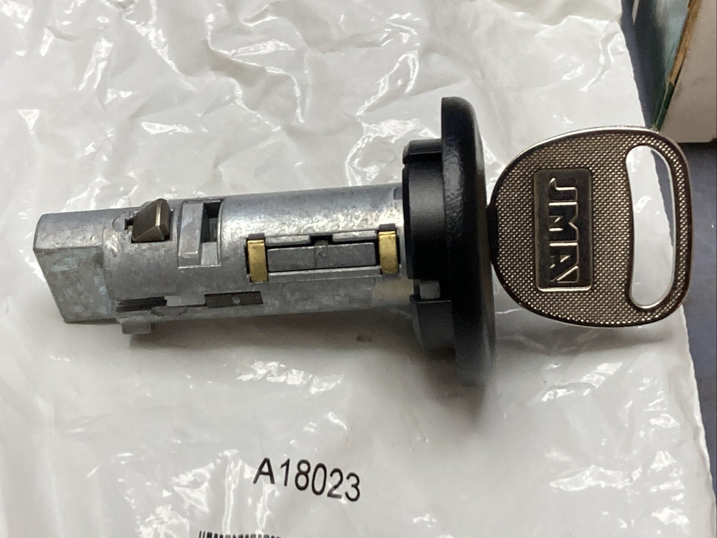 NEW GENUINE BWD CS1121L IGNITION LOCK CYLINDER