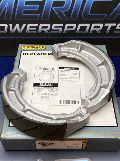 NEW GENUINE EMGO 93-41061 BRAKE SHOES