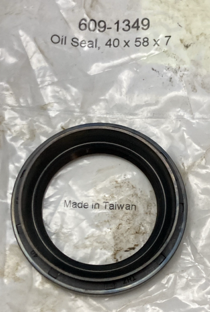 NEW GENUINE N2 609-1349 SEAL KNUCKLE INNER OR UPPER OEM MD7