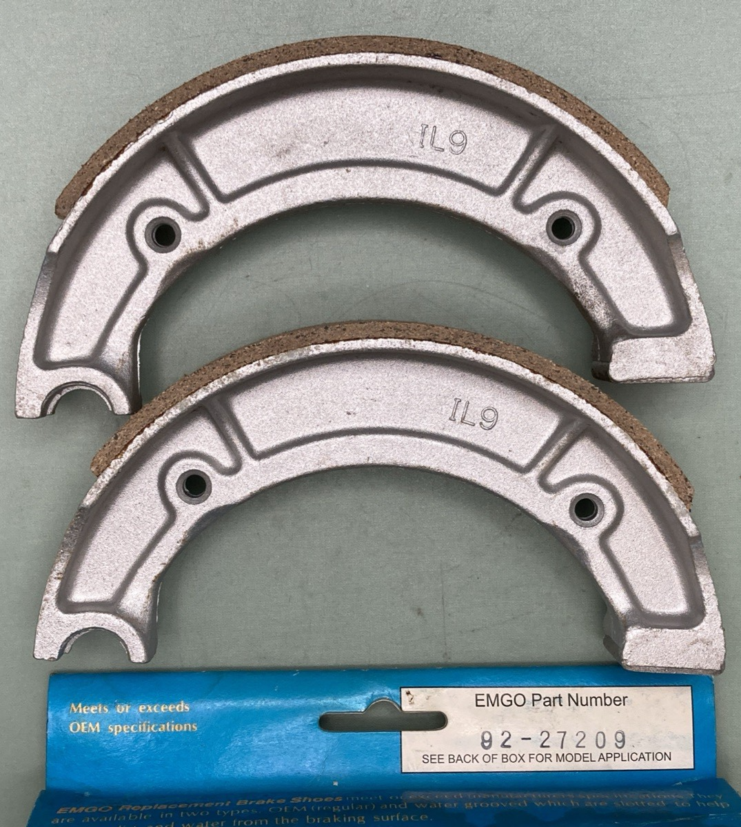 New Genuine EMGO 92-27209 Brake Shoe Set