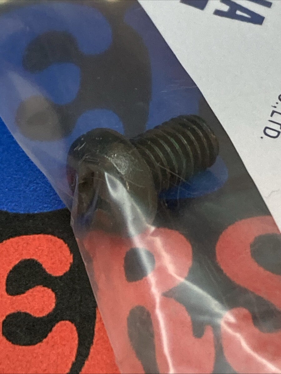 New Genuine Yamaha 98507-05008 Screw, Pan, Head