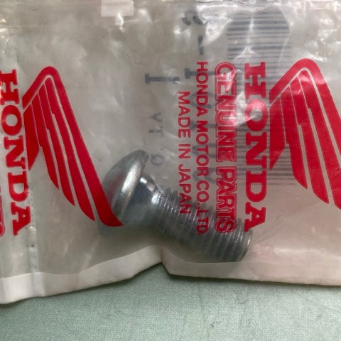 QTY 2 Honda 90101-942-000 Bolt, Wheel New Genuine