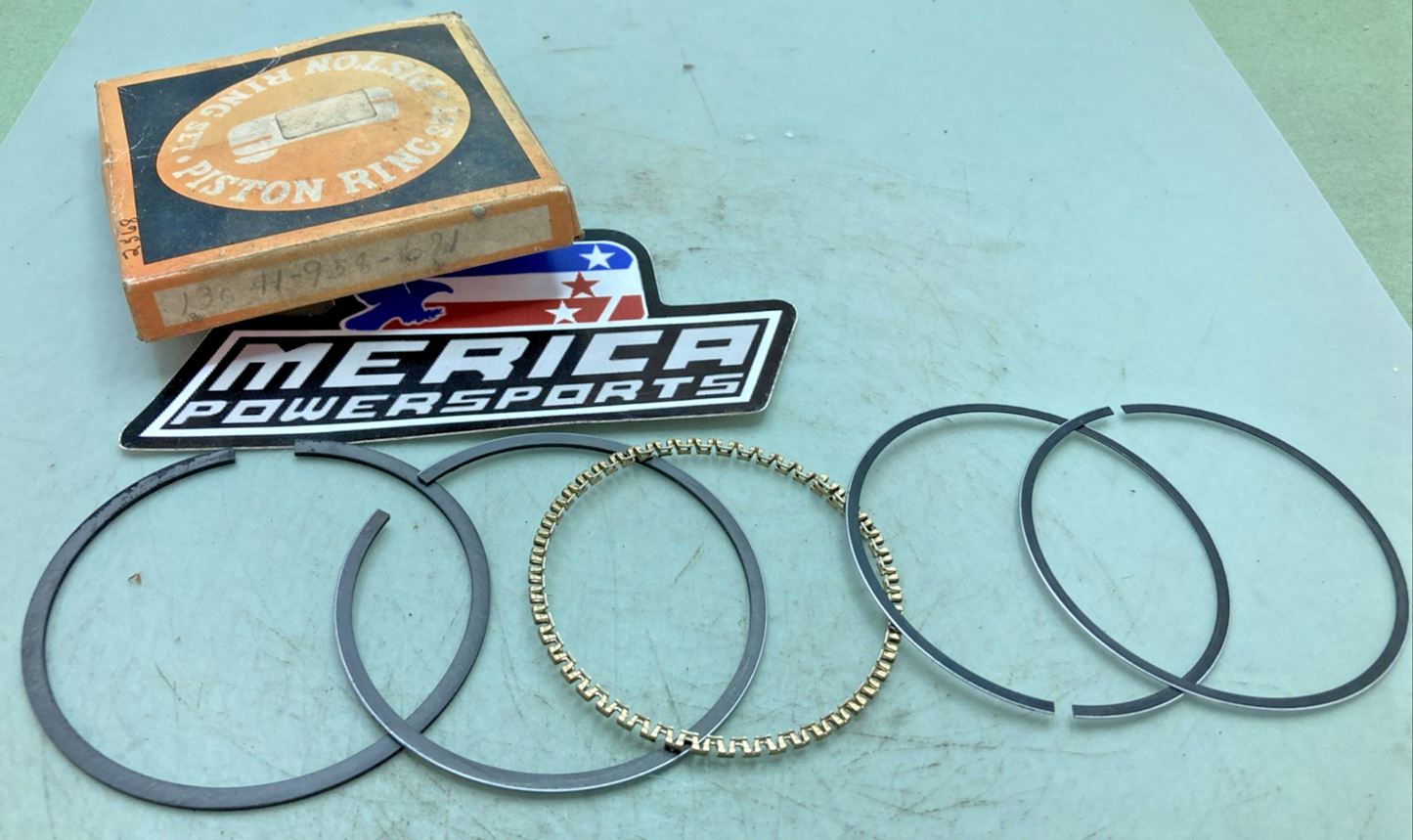 New Genuine Sudco International 13041-958-671 Piston Ring Set