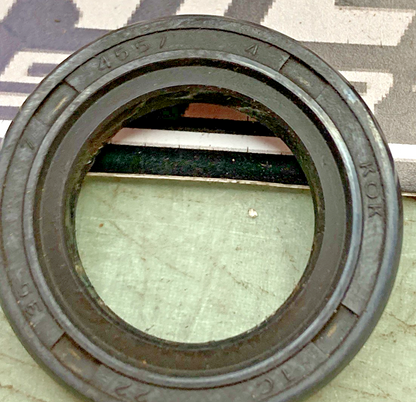 New Genuine TC KOK 4557 Oil Seal