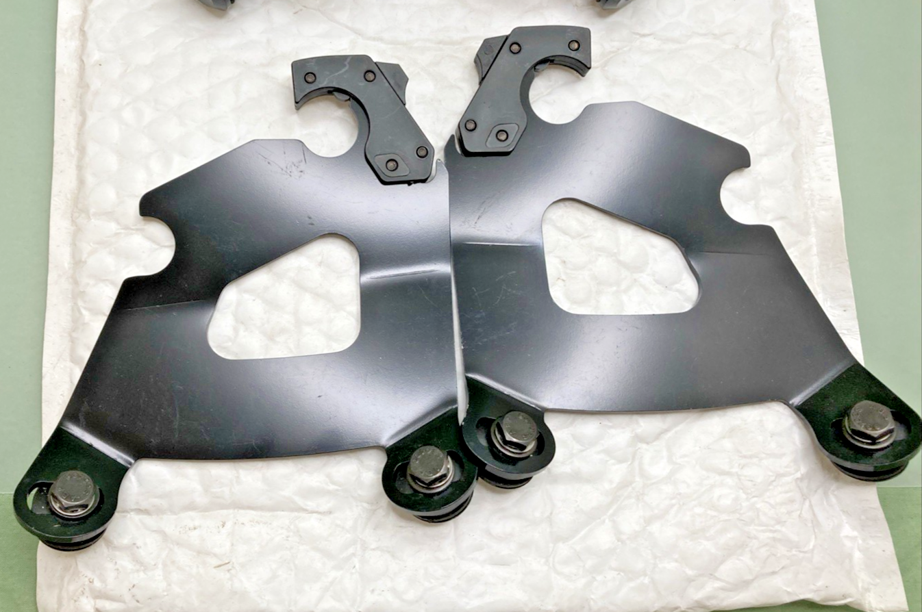 New Replaces Memphis Shades 2320-0126 Black Cafe Fairing Mounting Kit