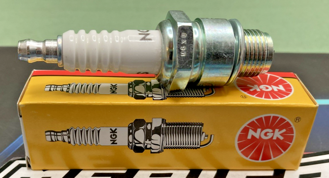 Qty 2 New Genuine NGK 5110 B7HS Nickel Spark Plug (0.7MM Gap)