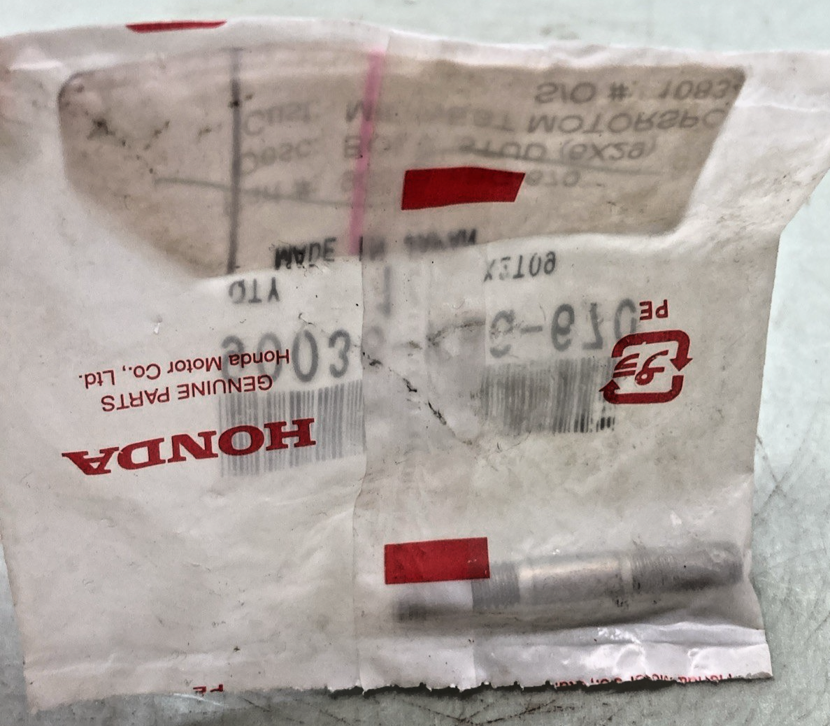 New Genuine Honda 90036-KBG-670 Bolt, Stud