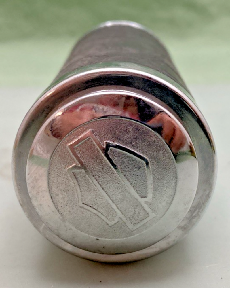 Harley Davidson 56292-98 Loggerhead Leather Grip Handlebar (RH&LT), Incomplete