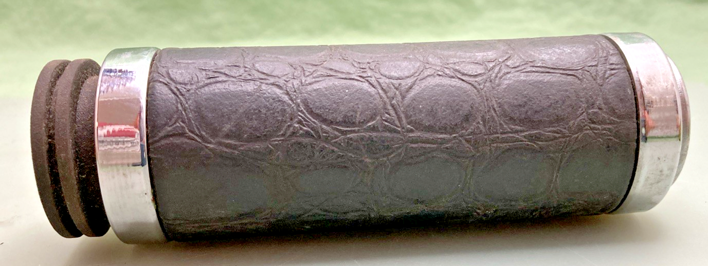 Harley Davidson 56292-98 Loggerhead Leather Grip Handlebar (RH&LT), Incomplete