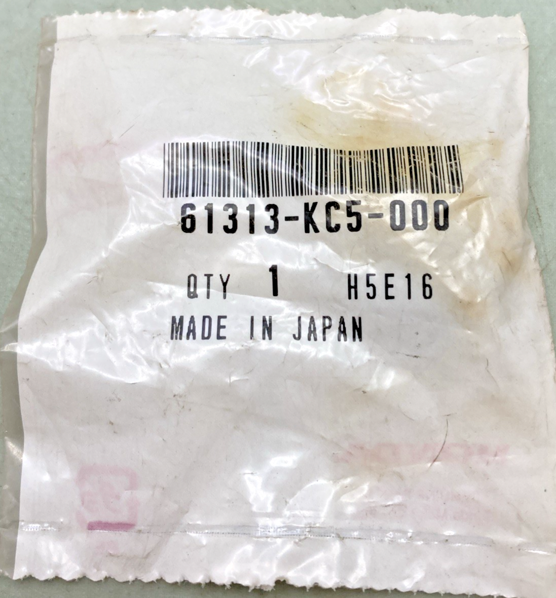 New Genuine Honda 61313-KC5-000 Rubber