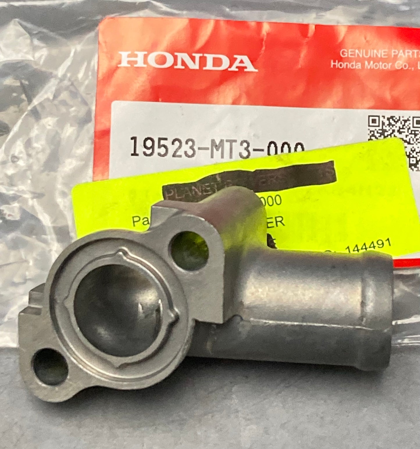 New Genuine Honda 19523-MT3-000 Joint, Water