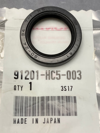 New Genuine Honda 91201-HC5-003 Oil Seal (24X34x7)
