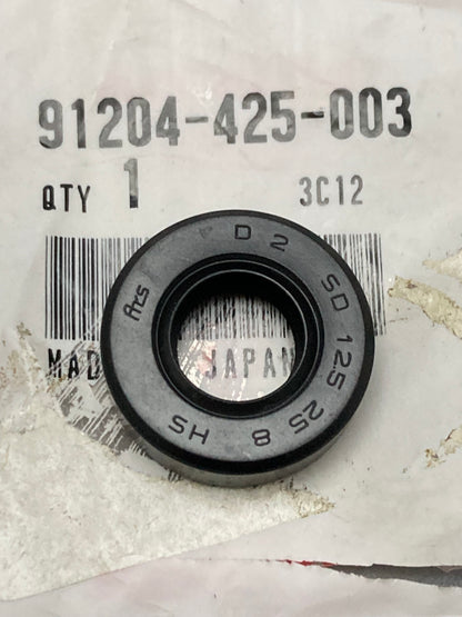 New Genuine Honda 91204-425-003 Oil Seal (12.5X25x8)