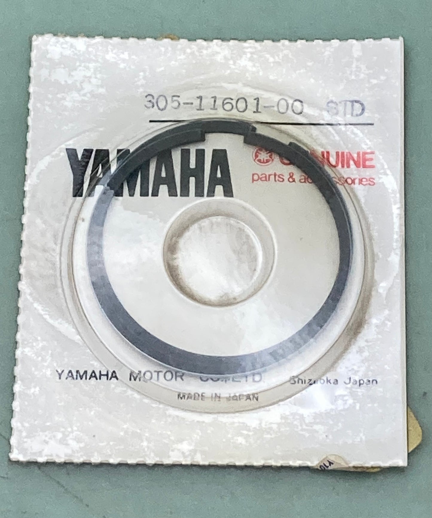 New Genuine Yamaha 305-11601-00 Piston Ring set Std