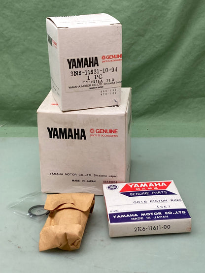 New Genuine Yamaha 4V2-11630-00 Piston Kit Std