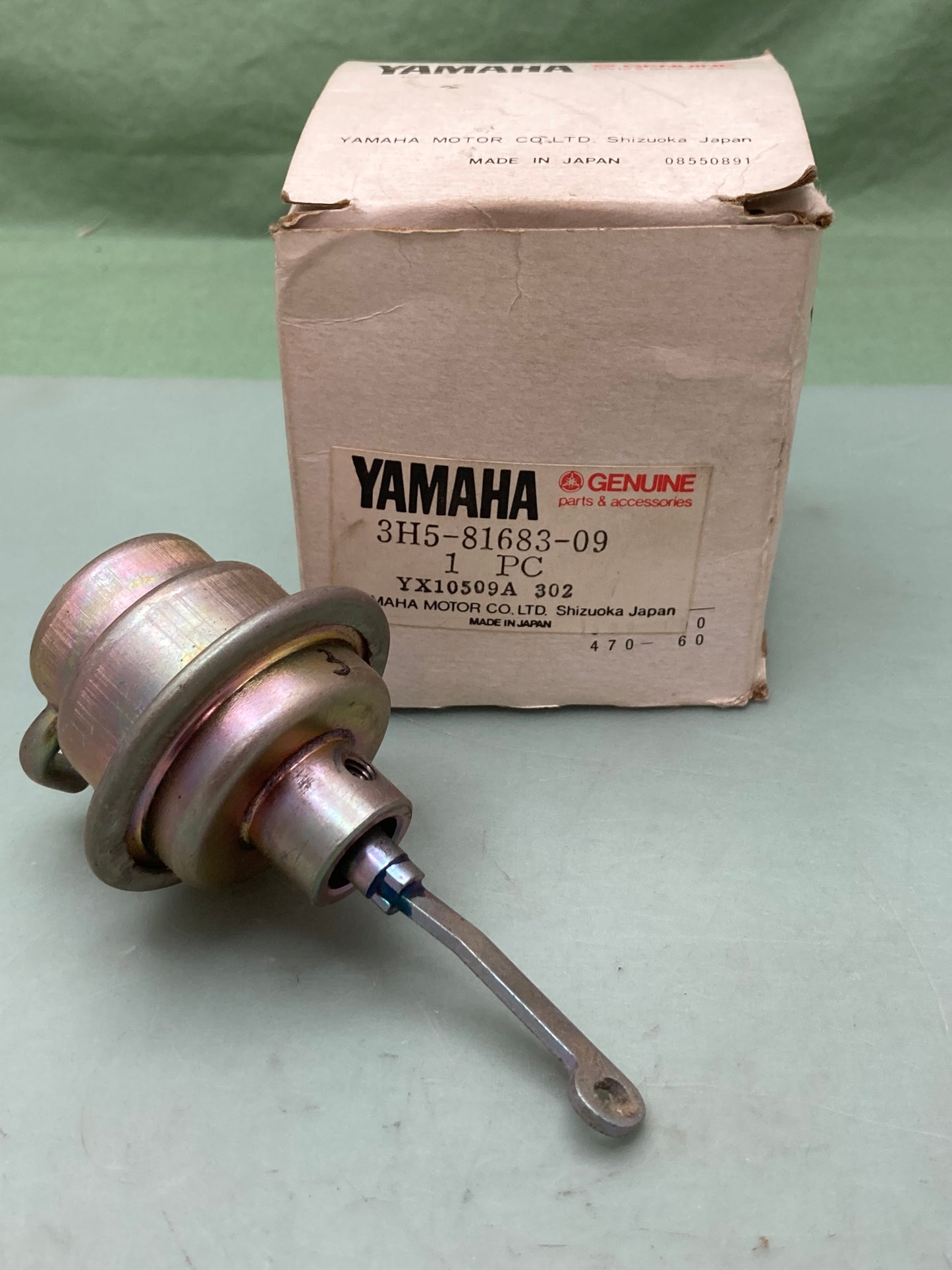 New Genuine Yamaha 3H5-81683-09 Diaphragm Assembly