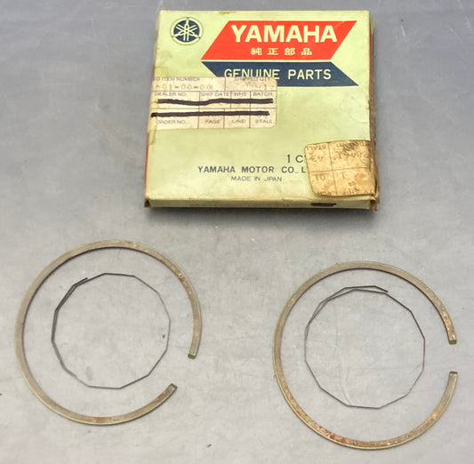 New Genuine Yamaha 251-11601-00 Piston Ring Set STD