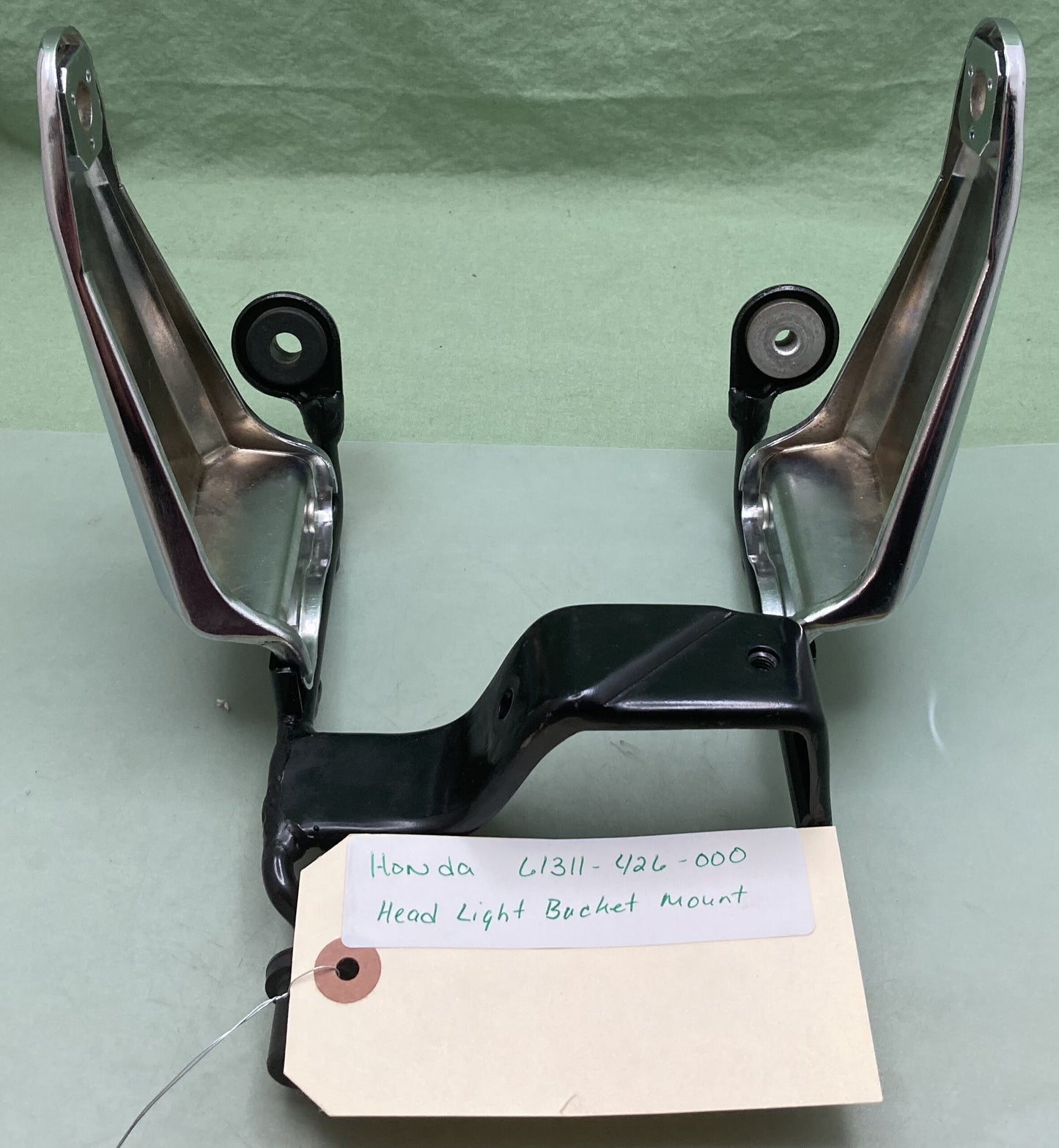 New Replaces Honda 61311-426-000 Head Light Bucket Mount Stay Ear Bracket