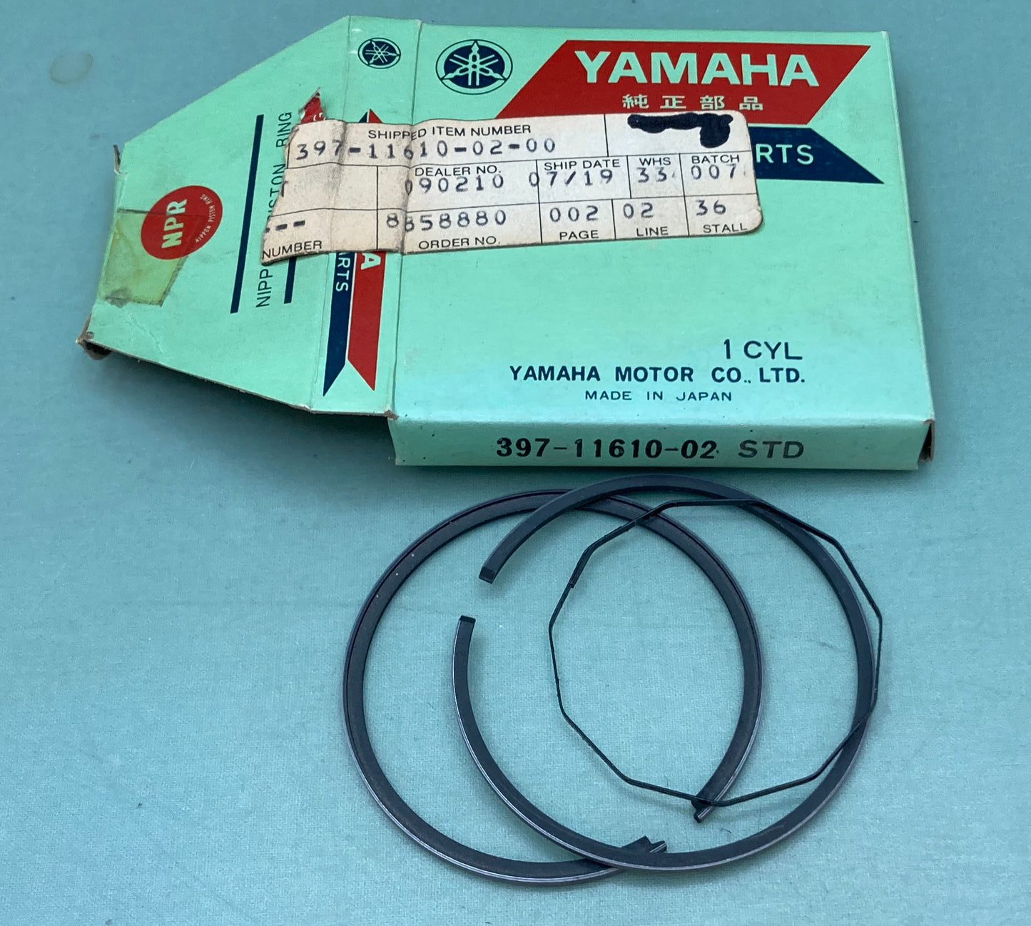 New Genuine Yamaha 397-11610-02-00 Piston Ring set Std