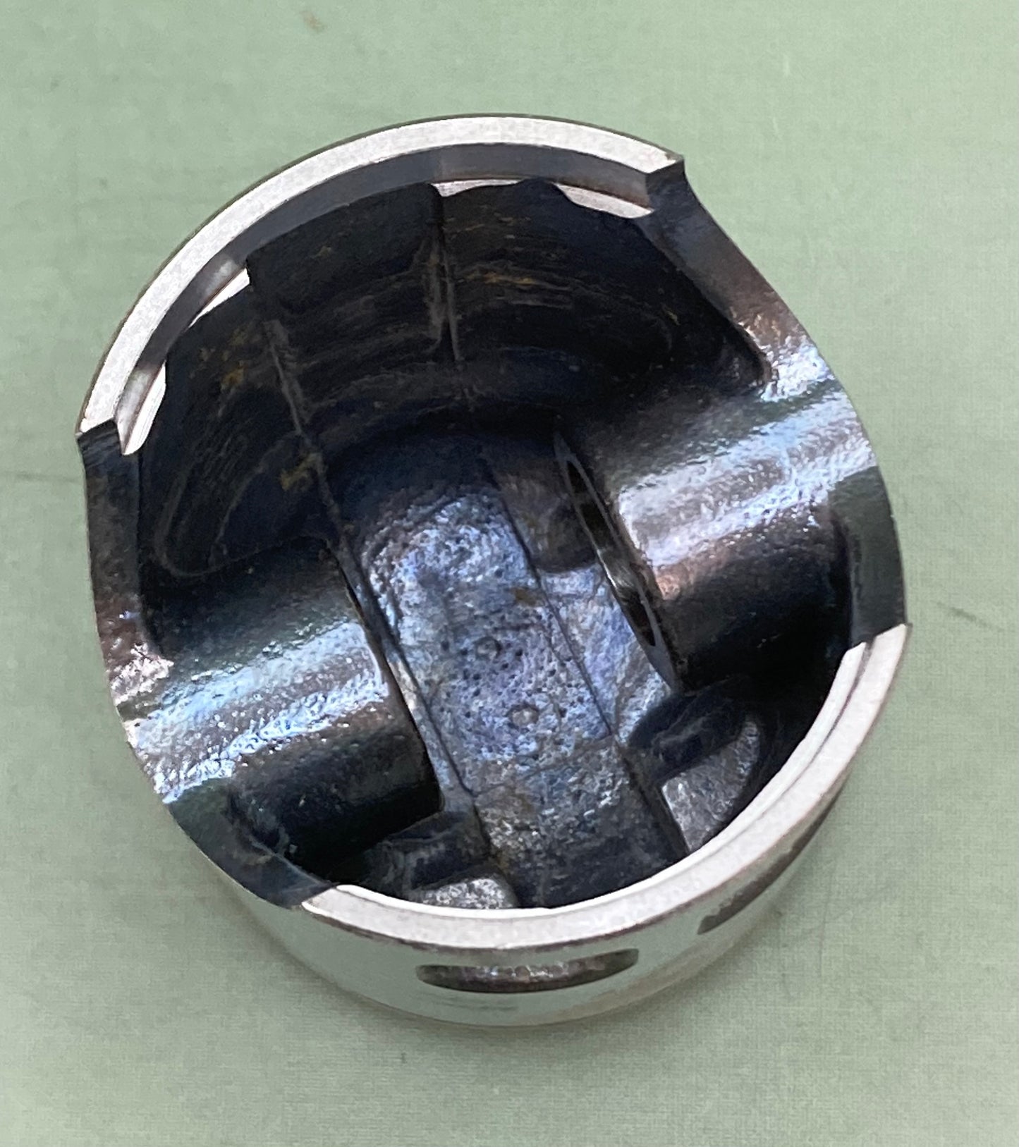 New Genuine Yamaha 437-11636-01 Piston 2 O/S 0.50