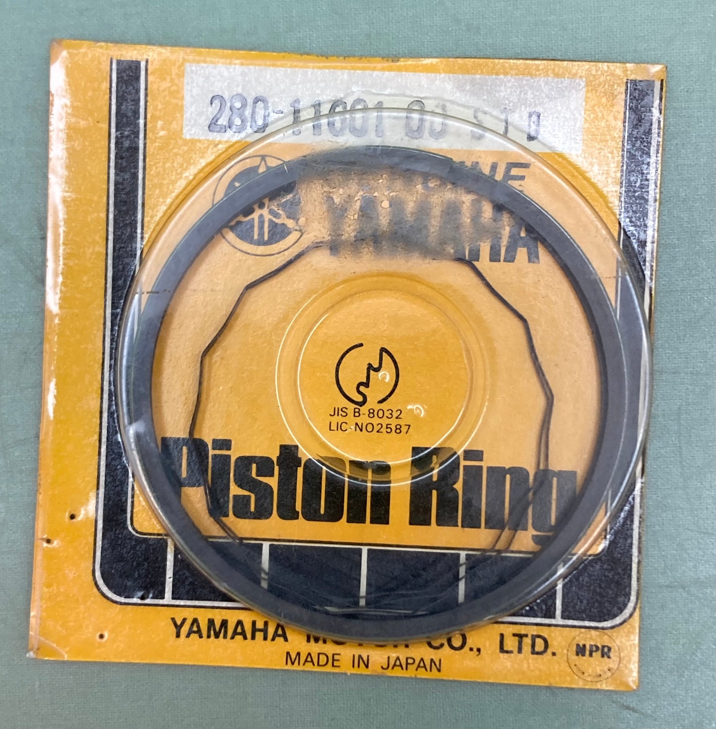 New Genuine Yamaha 280-11601-00 Piston Ring set Std