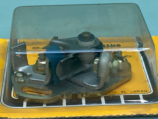 New Genuine Yamaha 156-81222-21 Contact Brkr Assembly