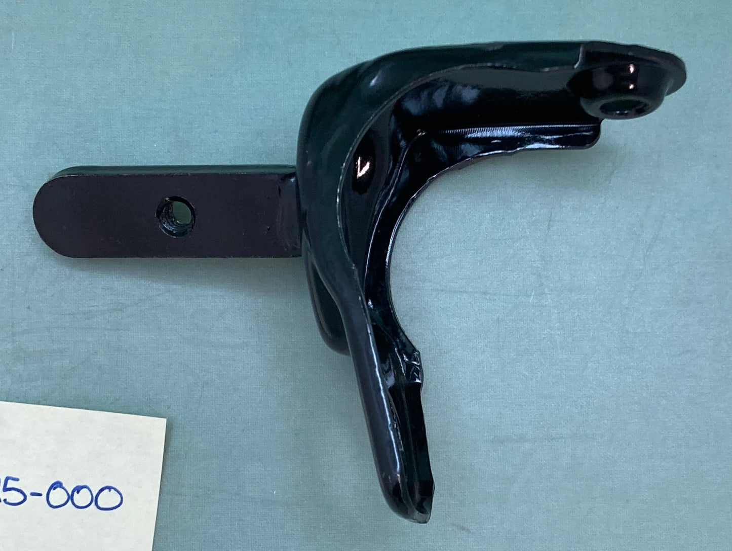 Honda 33410-425-000 Front Right Turn Signal Stay