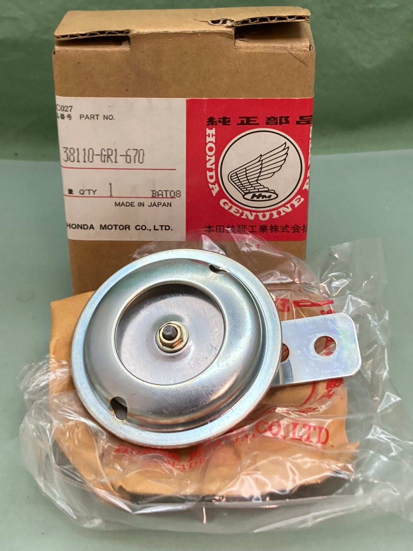 New Genuine Honda 38110-GR1-670 Horn