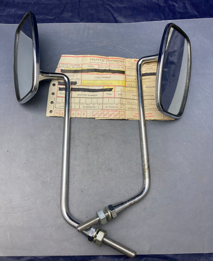 New Genuine Honda 88110-001-305 Rear View Mirror Set