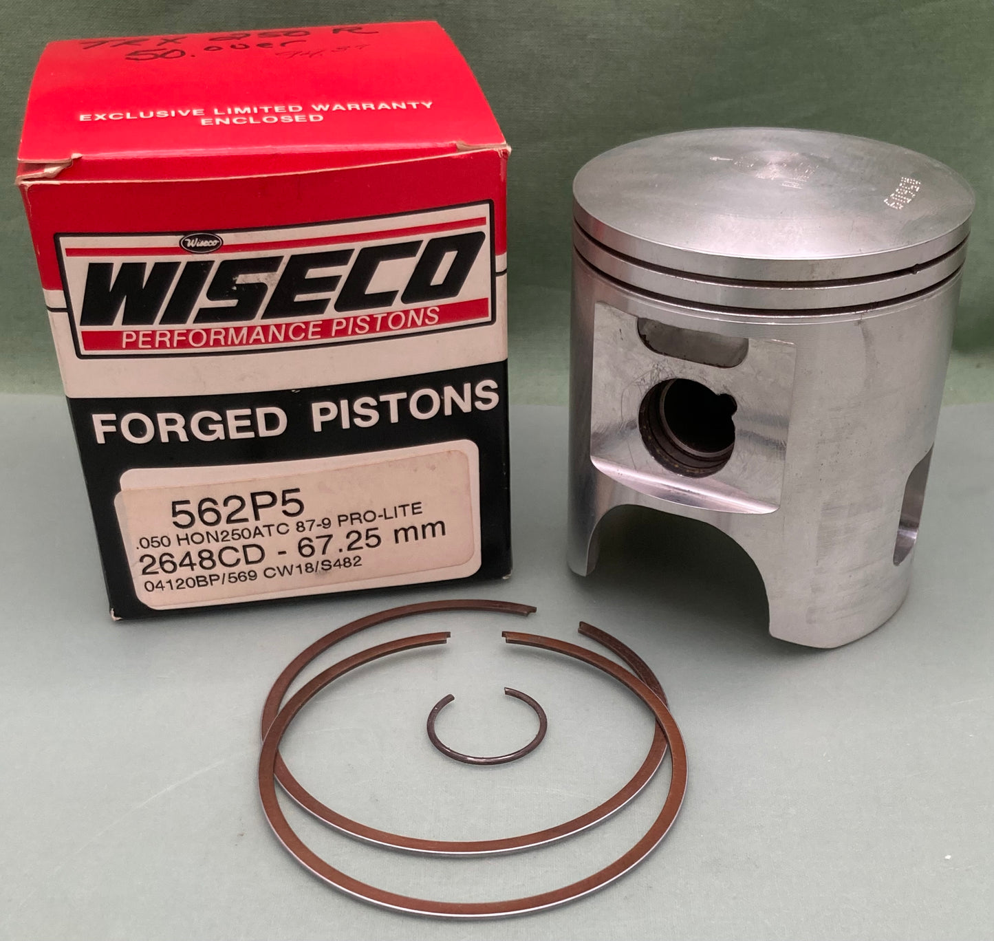 New Genuine Wiseco 562P5 Forged Piston Kit