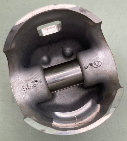 New Genuine Wiseco 562P5 Forged Piston Kit