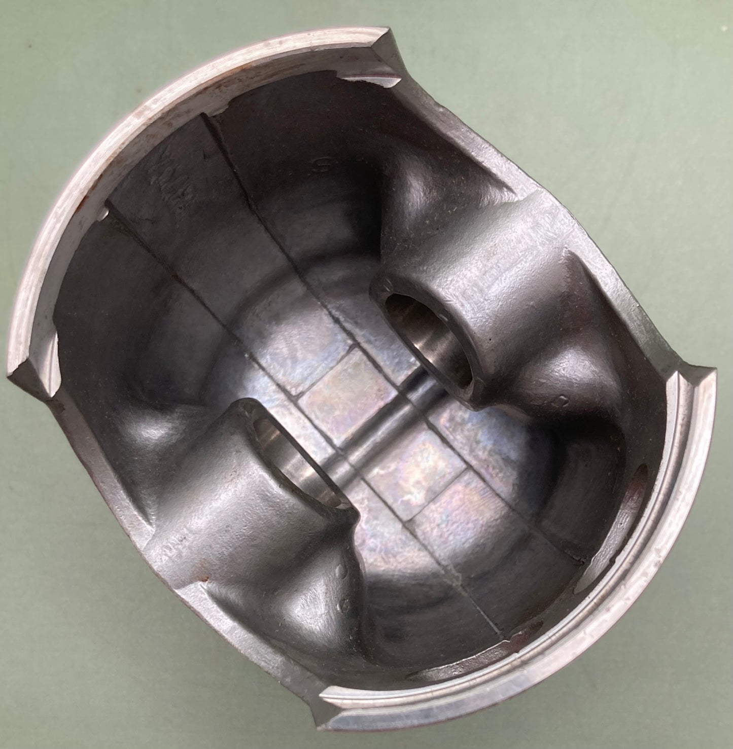 New Genuine Yamaha 1M2-11631-01-96 Piston STD 0.96M