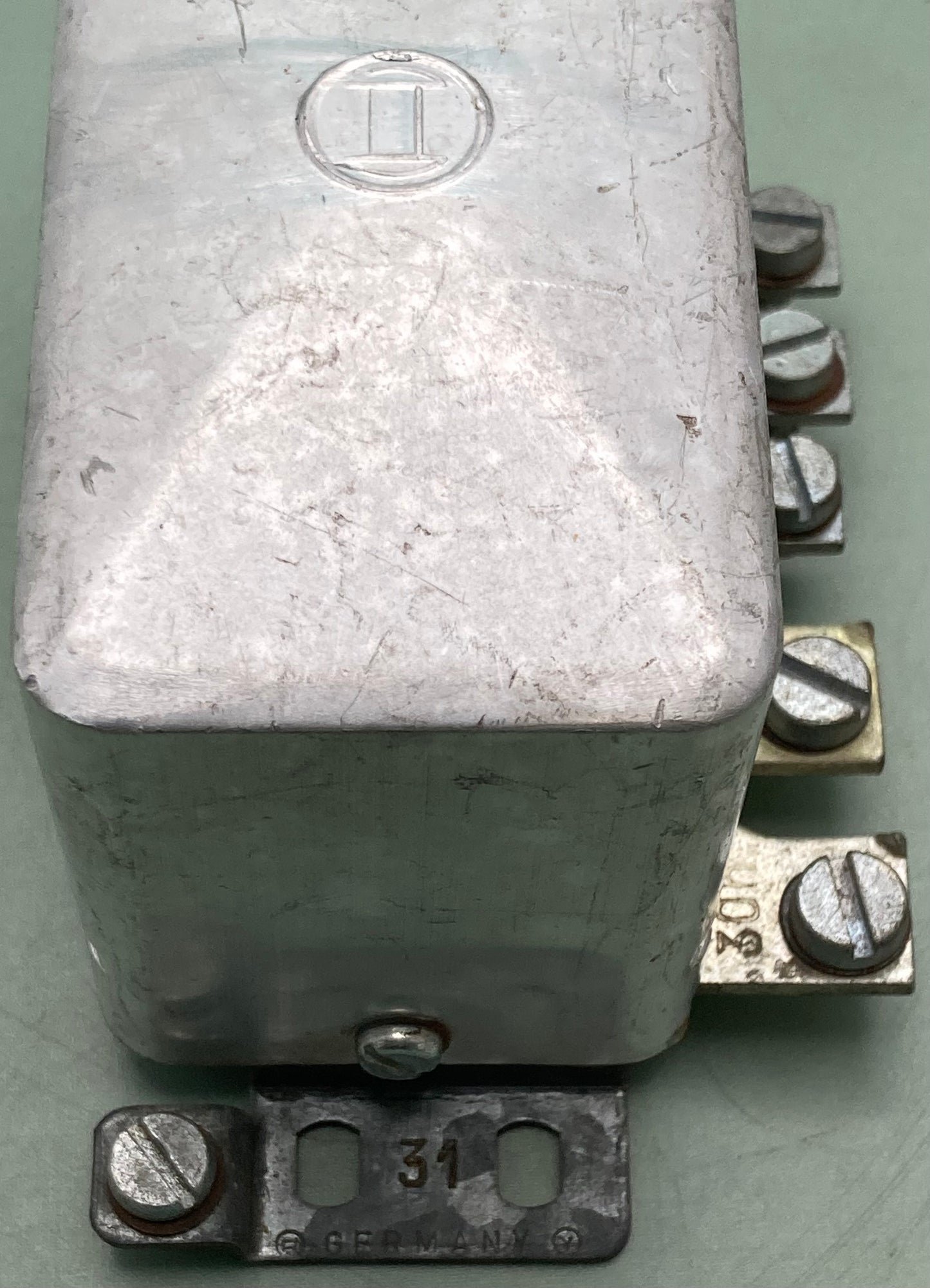 Genuine Bosch 0 190 219 001 Voltage Regulator, Model ZAD 14V 11A