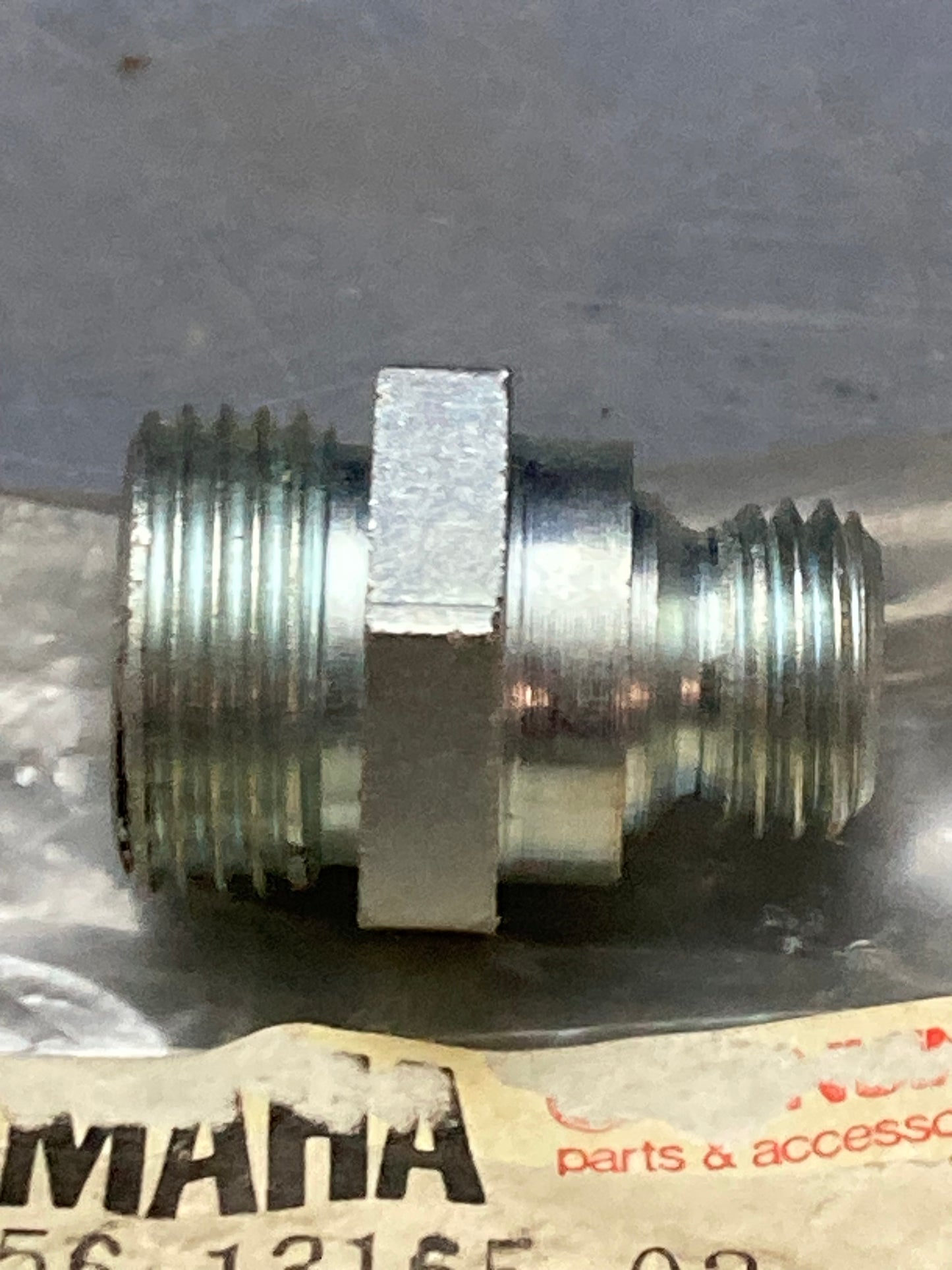 New Genuine Yamaha 256-13165-02 Banjo Bolt