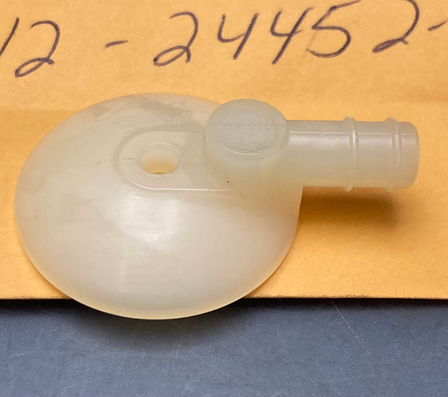 New Replaces Yamaha 812-24452-00-00 Carburetor Cover