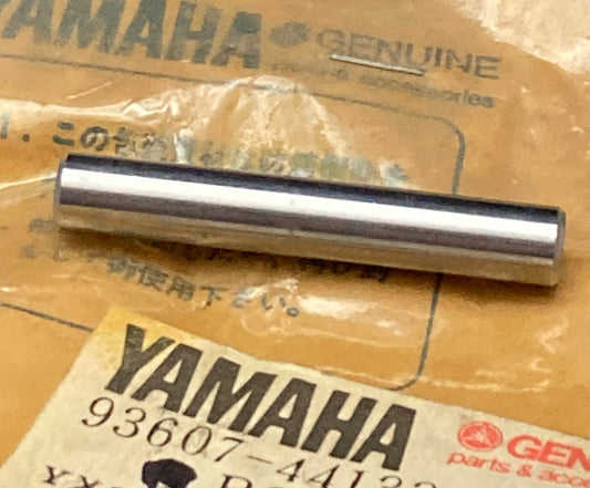New Genuine Yamaha 93607-44133 Pin, Dowel