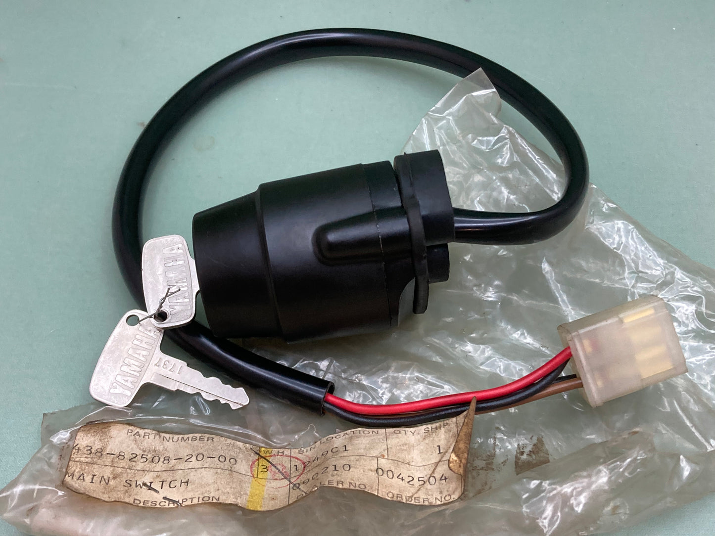 New Genuine Yamaha 438-82508-20-00 Main Switch Assembly