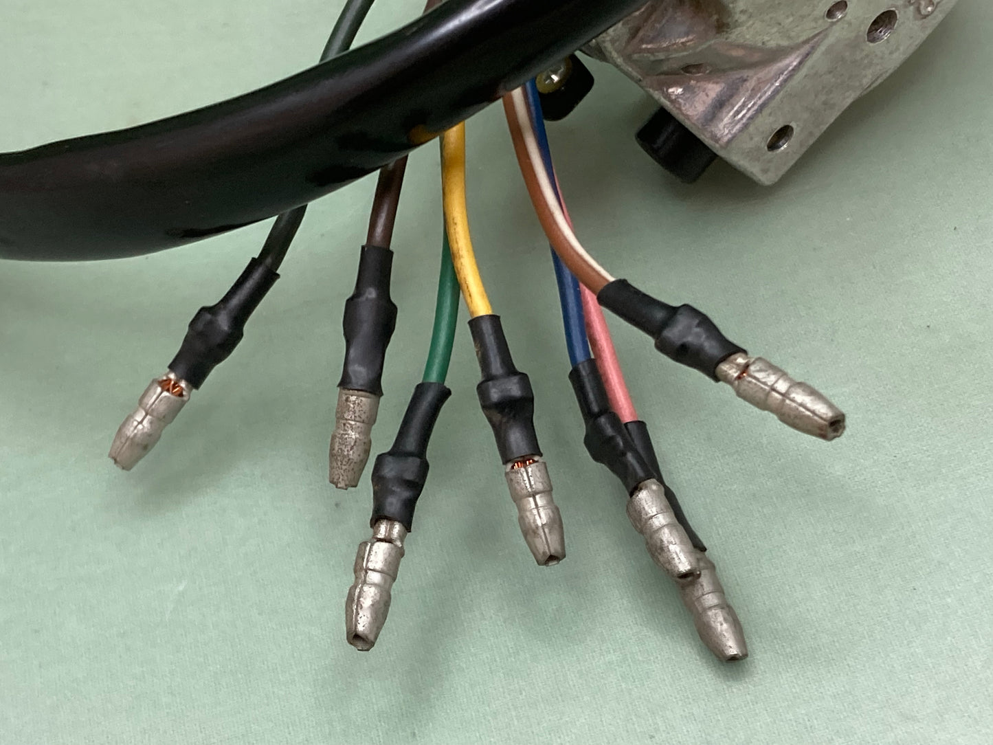 New Genuine Yamaha 393-83973-02-00 Switch, Handle, 3